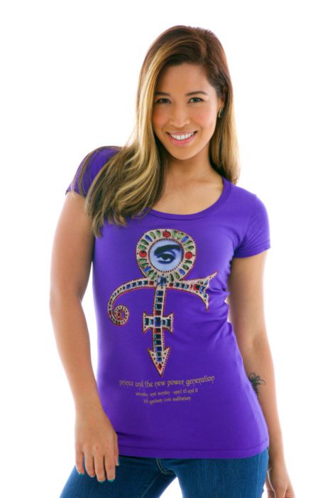 Women’s Scoop Neck Tee